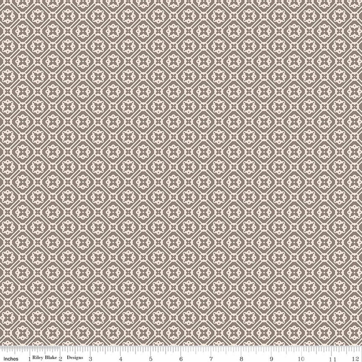 Farmer's Daughter Doily Rustic