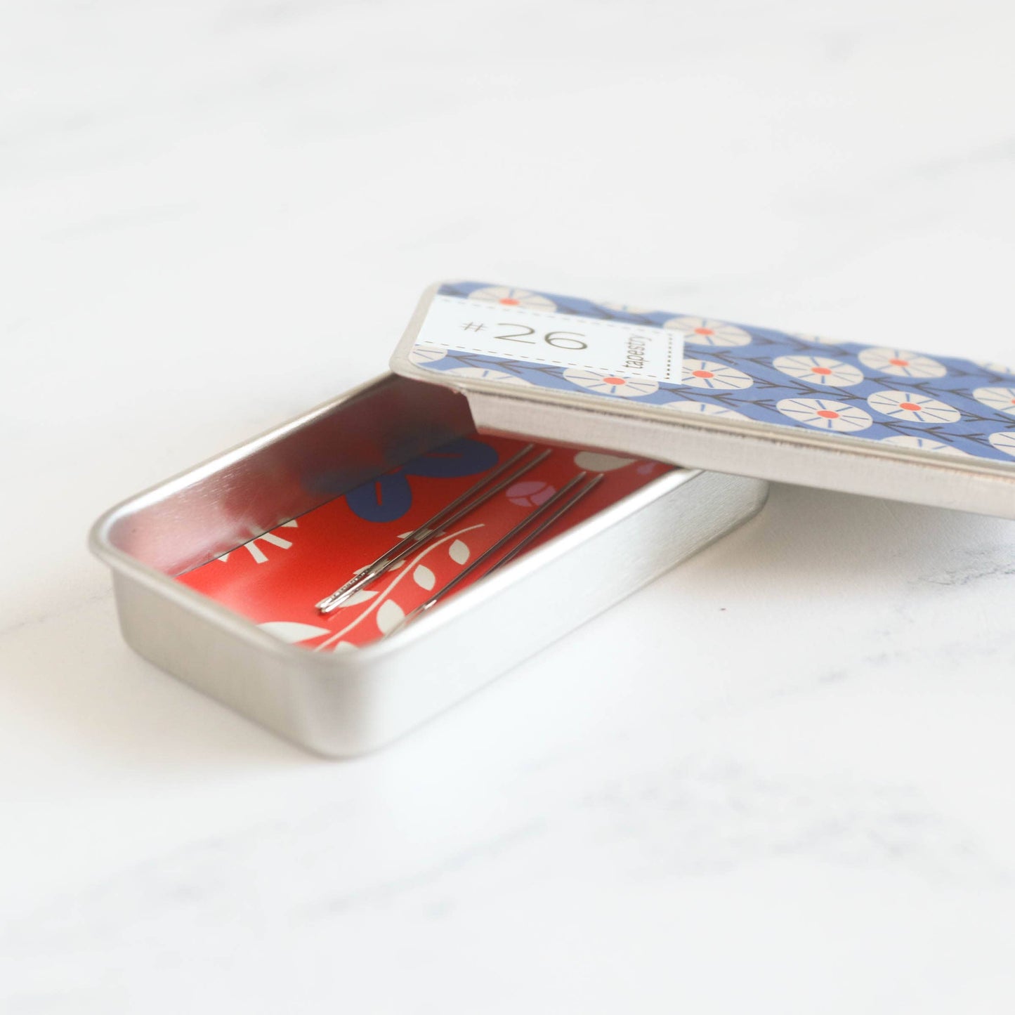 Magnetic Slide-Top Needle Tin With Cross Stitch Needles